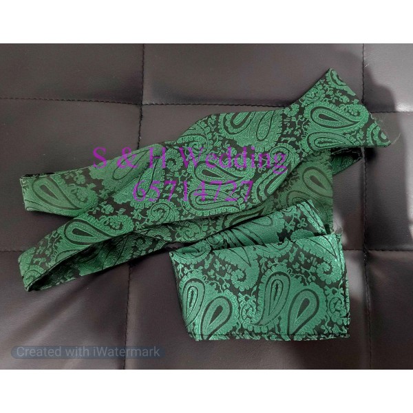 男士手打領結. 紳士手打bowtie+袋巾 (綠色復古暗花 ) (購買價) MA076